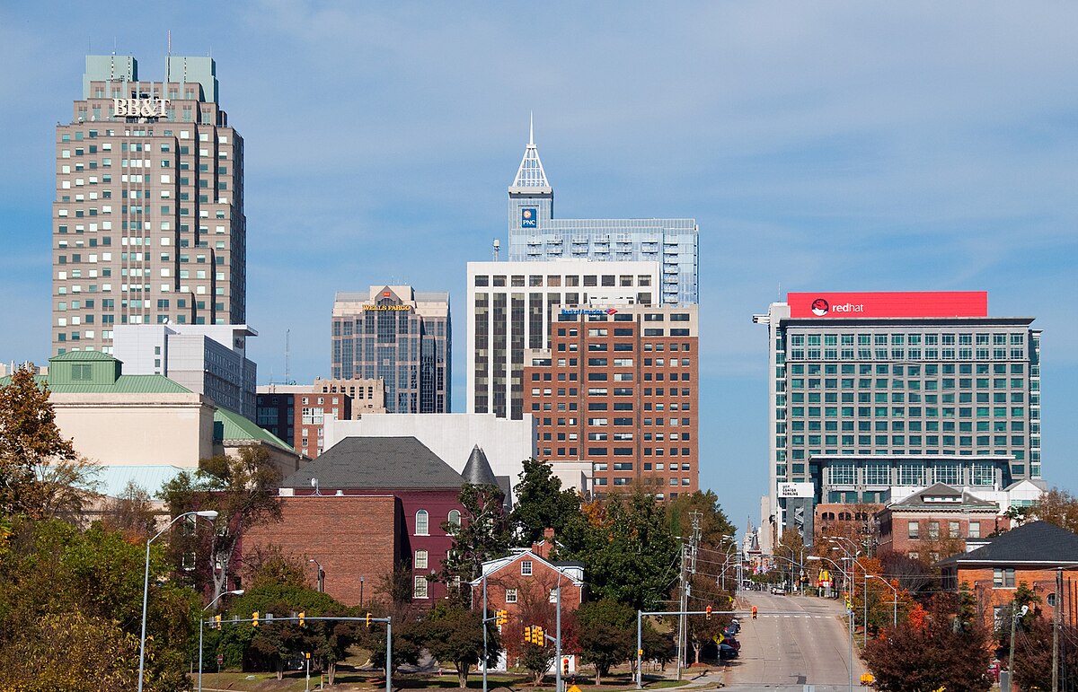 File:Downtown, Raleigh, NC, USA -- 9 November 2013 (panoramio.com).jpg - Wi...