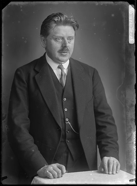 File:Dr. Bernardus Brouwer (1881-1949).jpg