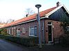 Noodwoningen in traditioneel bouwen-stijl