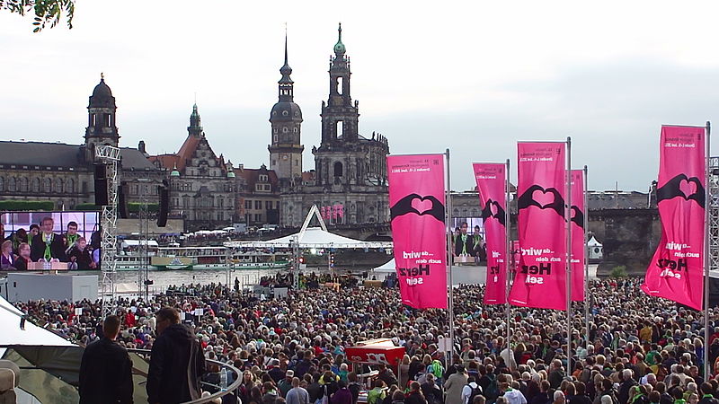 File:Ev Kirchentag 2011 in Dresden 291.jpg