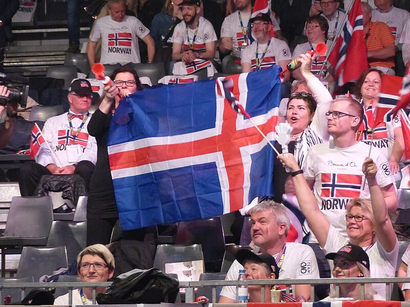 File:Fans of Norway.JPG