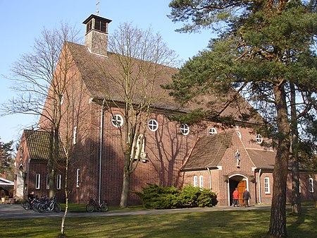 Fassberg Kirche Gesamtansicht