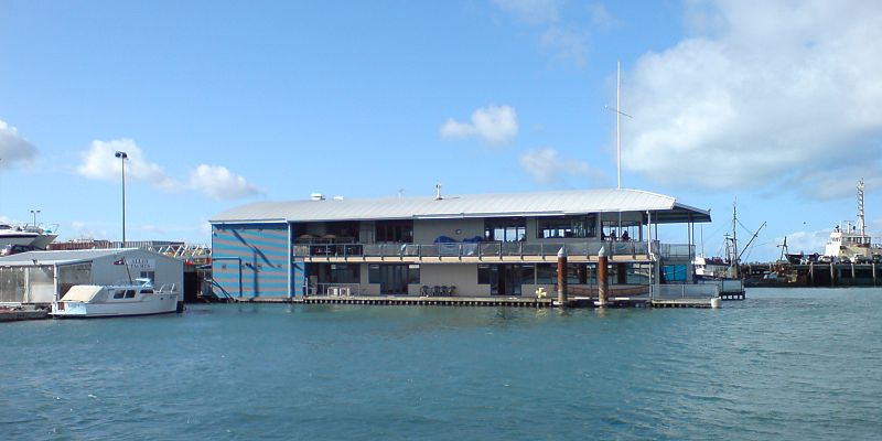 File:Floating Pavillon In Viaduct Basin.jpg