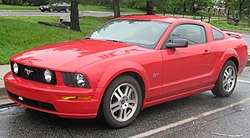 Ford Mustang GT - 2005-2008.