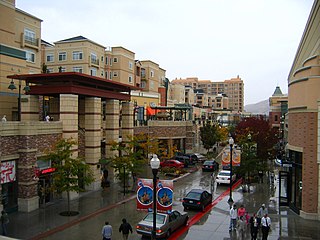 <span class="mw-page-title-main">The Gateway (Salt Lake City)</span> Shopping mall in Salt Lake City, Utah, U.S.