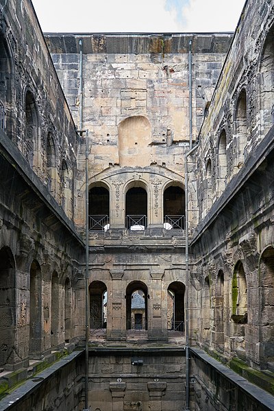 File:Germany Rhineland-Palatinate Trier Porta Nigra interior atrium.jpg