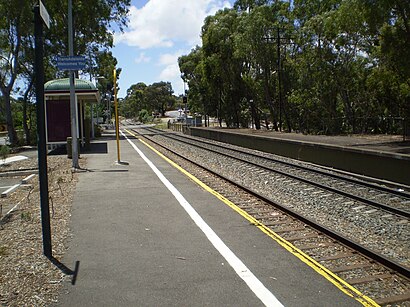 How to get to Glenalta Railway Station with public transport- About the place