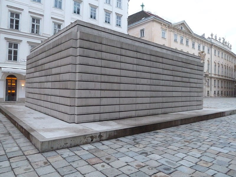 File:HaShoah Memorial, Vienna P1210351.JPG