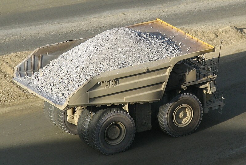 File:Haul truck, Bingham Canyon mine.jpg