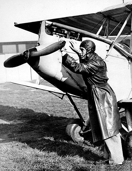 Cotton training as a pilot at Croydon Airport in 1930