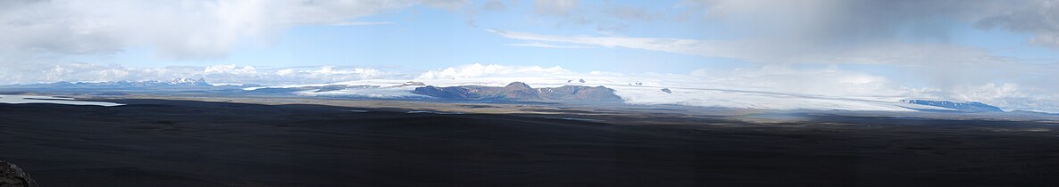 Kerlingarfjöll, Hofsjökull and Arnarfell, seen from Sprengisandur highland road