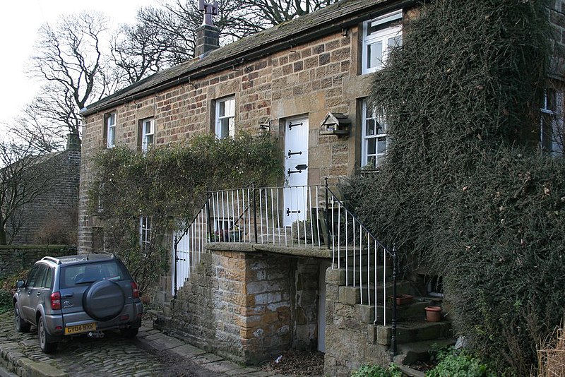 File:House, Middlesmoor - geograph.org.uk - 1063769.jpg