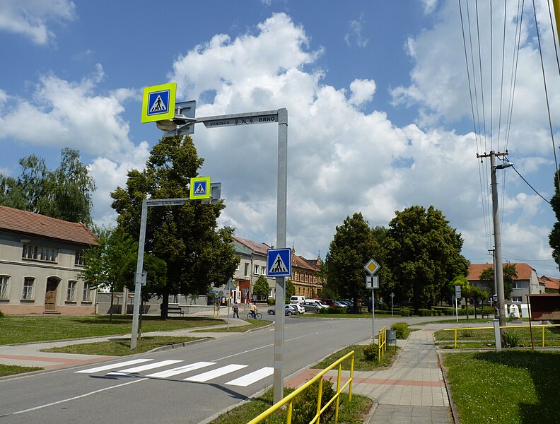 File:Hrubčice, okres Prostějov.JPG