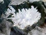 Islanti satelliittikuvassa talvelta