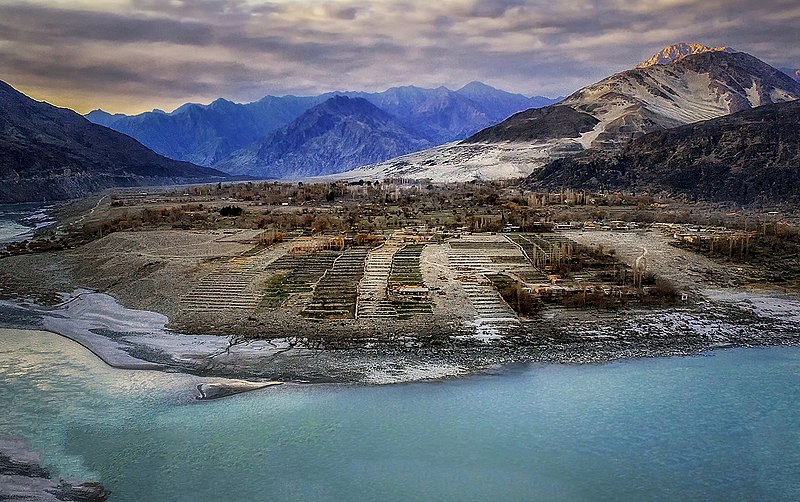 File:Indus River in Winter.jpg