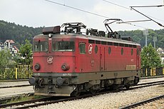 Lokomotiva ŽS 441-752 u standardnom crvenom bojanju Željeznica Srbije