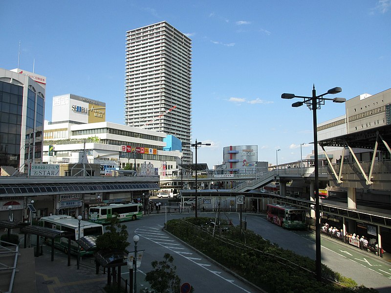 File:JR Takatsuki Station - panoramio (61).jpg