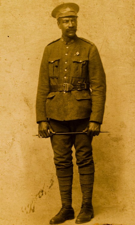 Jerry Jones WW1 Photo.jpg