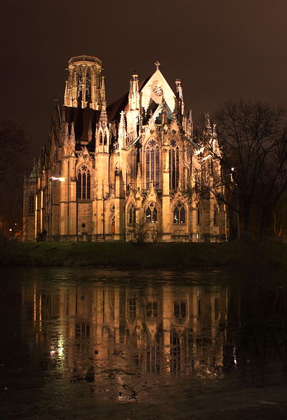 File:Johanneskirche Night.jpg