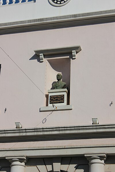 File:John Mackintosh bust, John Mackintosh Square, Gibraltar.JPG