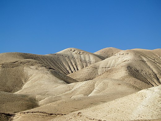 Zandheuvels in de Woestijn van Judea