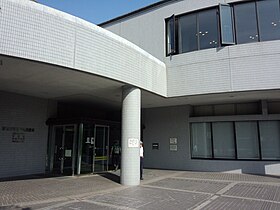 Kakogawa Central Library.jpg