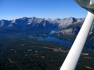 Kananaskis-joen ylävedet: Ylä- ja ala-Kananaskis-järvi