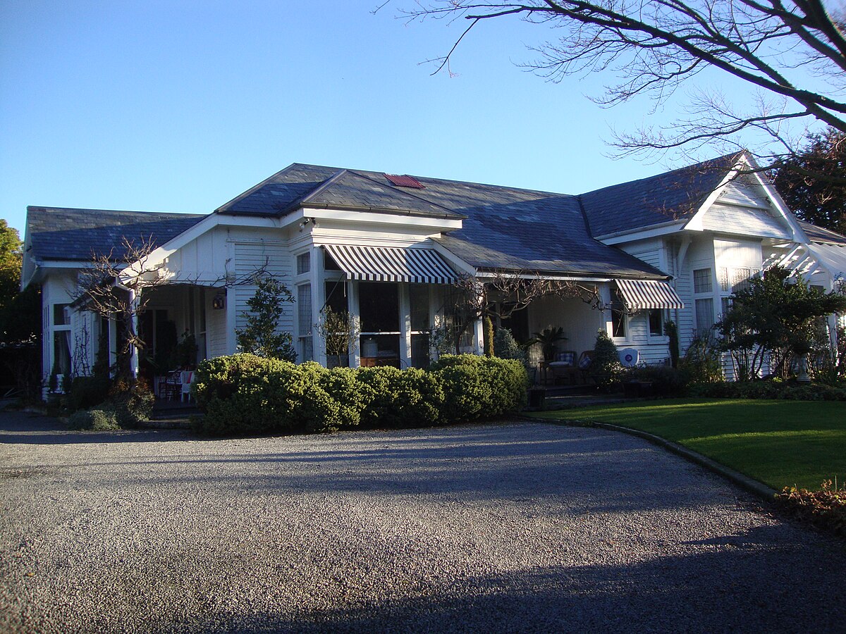 Kate Sheppard. Дом Кейта Иегера. Katies House. Katie House in 2004.