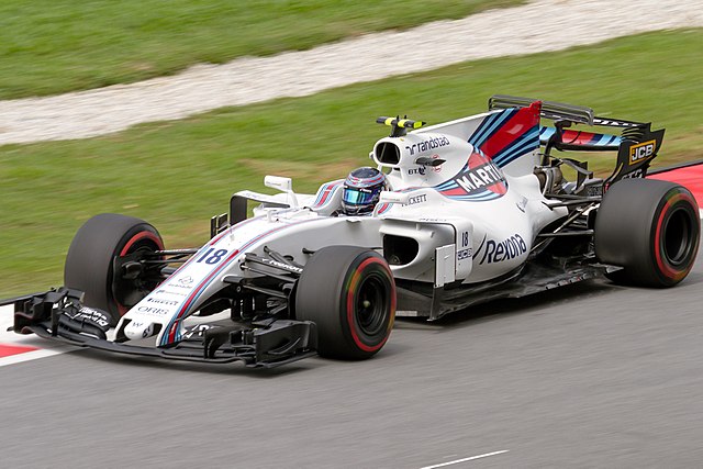 Stroll driving the Williams FW40 at the 2017 Malaysian Grand Prix