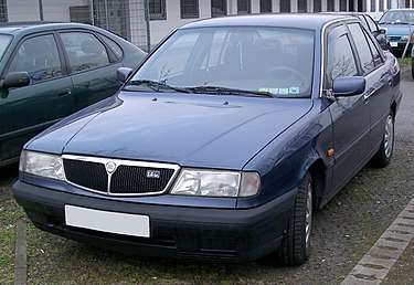 Lancia Dedra седан (1989–1994)