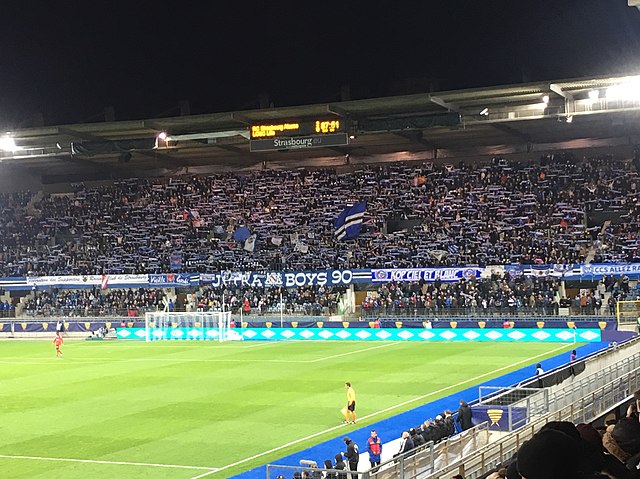 File:Racing Club de Strasbourg Alsace - supporters - mur bleu - fédération  de supporters du RCS.jpg - Wikimedia Commons