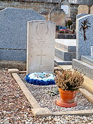 Les Ormes-FR-89-cimetière-sépulture Jimmy Hall-01.jpg