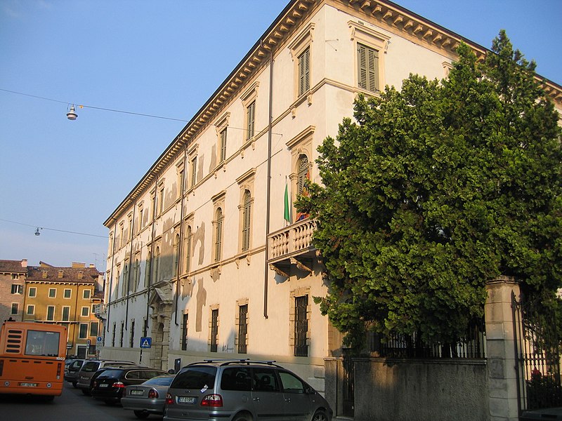 File:Liceo Messedaglia.JPG