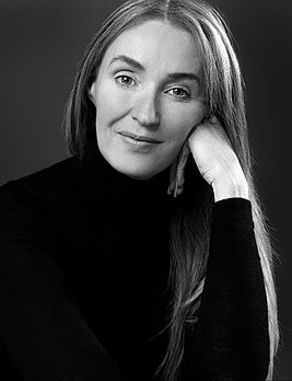 267px-LisaGerrard-Press-Image-2009.jpg