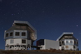 Magellan-Telescopes-at-LCO-2014-04-19.jpg