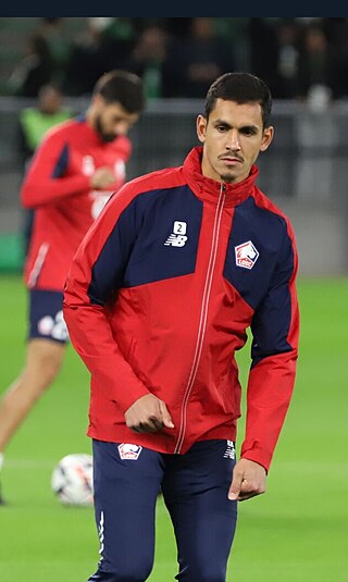 <span class="mw-page-title-main">Aïssa Mandi</span> Algerian footballer (born 1991)