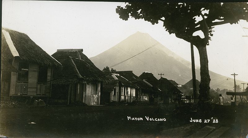 File:Mayon Legaspi 1928.jpg