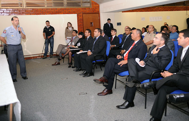 File:Meeting in Brasilia on command & control ctrs for 2014 FIFA World Cup 2010-07-30 3.jpg