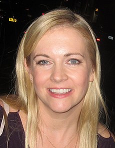 Melissa Joan Hart (36726572364) (cropped and rotated).jpg