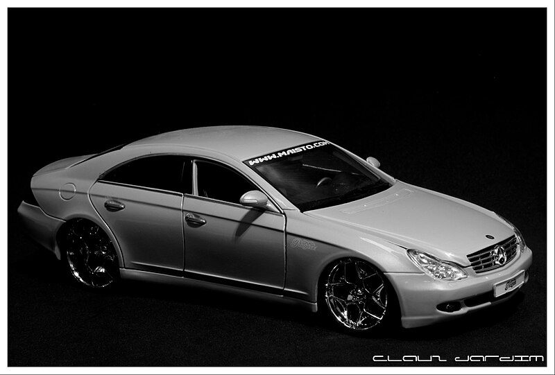 File:Mercedez Benz CLS Class (3491206389).jpg