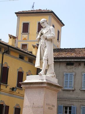 Monument of the scientist Lazzaro Spallanzani.jpg