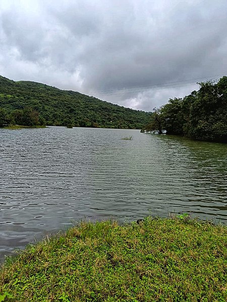 File:Mulshi dam pune.jpg