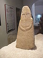 Lunigiana, menhir/statua/stele del III millennio a.C. (Museo archeologico di Massa Marittima).