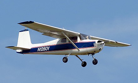 Cessna 150s produced before 1964, such as this 1962 Cessna 150B, had a straight tail and a "fastback" rear body with no rear window.