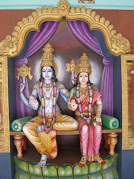 Вишну со своей супругой Лакшми в храме Нараяна-Тирумала в Шрикакуламе (Андхра-Прадеш)