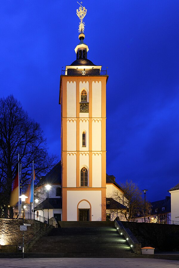 Nikolaikirche with a "coronet"