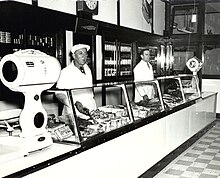 Inside the State St. location (1952). NorthStateStreetInside1952.jpg