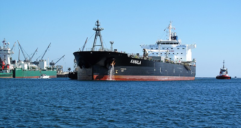 File:Oil products tanker Kanala entering Port of Los Angeles.jpg