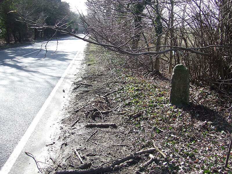 File:Old Milestone - geograph.org.uk - 1752834.jpg