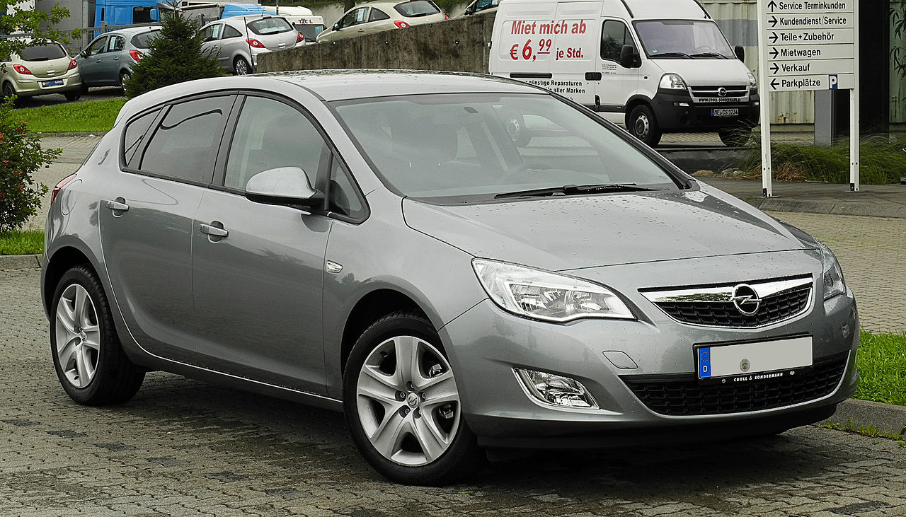 File:Opel Astra J.JPG - Wikimedia Commons